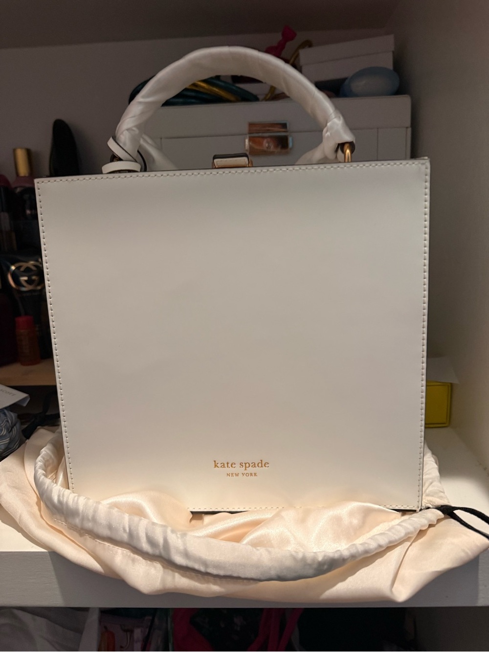 kate spade White and Red NYC Pizza Novelty Mini Bag - Picture 3 of 4